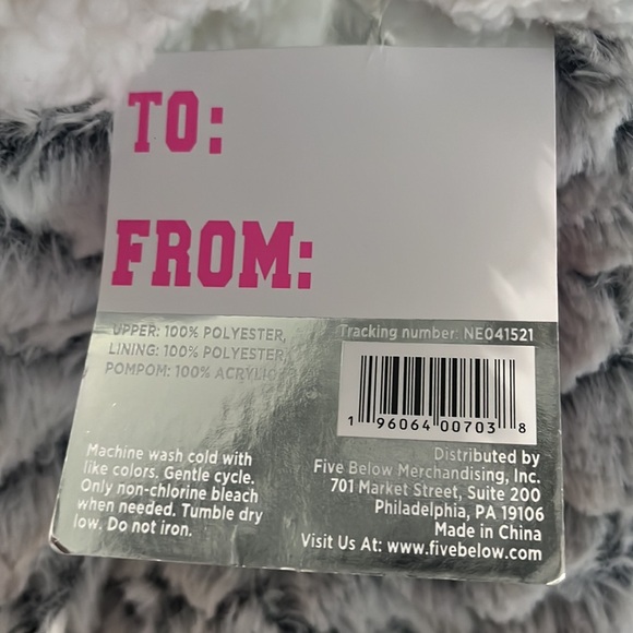 NWT Warm And Snuggly Cabin Socks - Picture 3 of 5